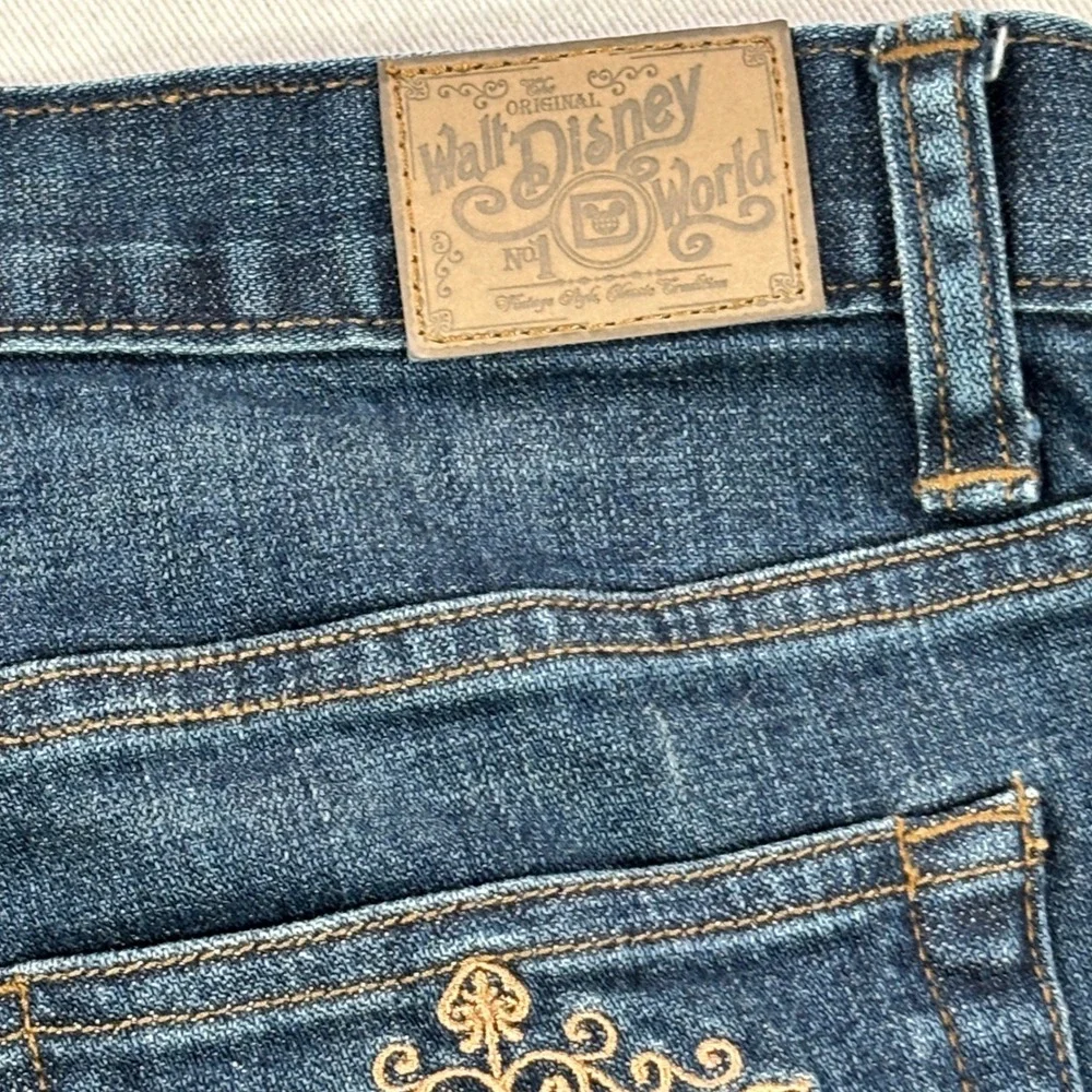 Disney Parks Women Dark Wash Mickey Mouse Embroidered Bootcut Jeans Blue Size 6
